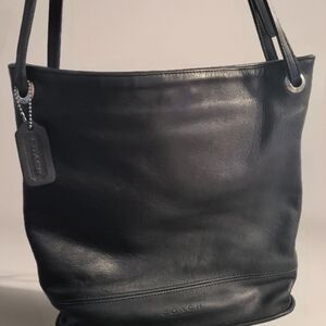 Coach Vintage Westport Shoulder Bucket Bag.